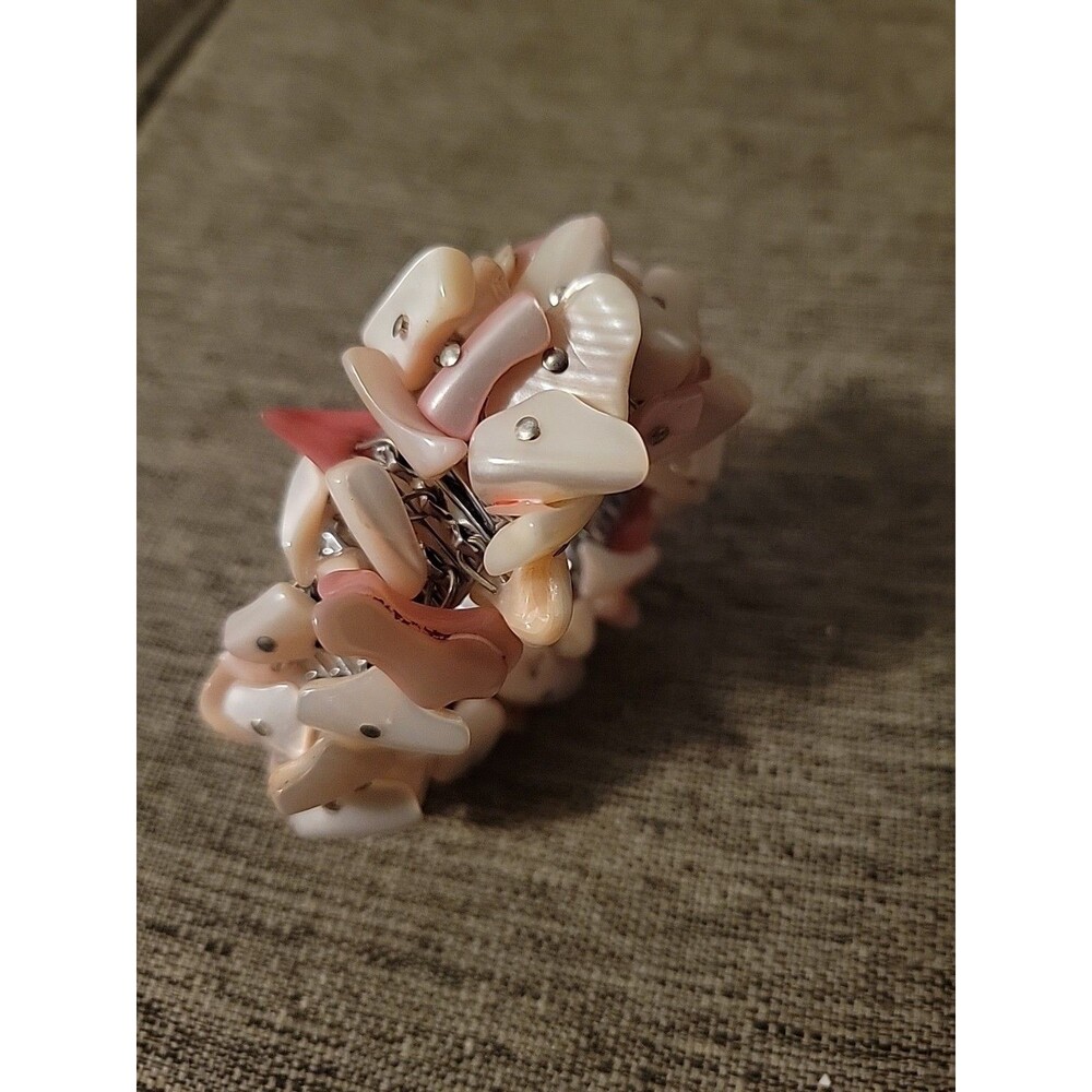 Vintage Japan Peach Pink Color Bead Cha Cha Stretch Expansion Bracelet Pastel
